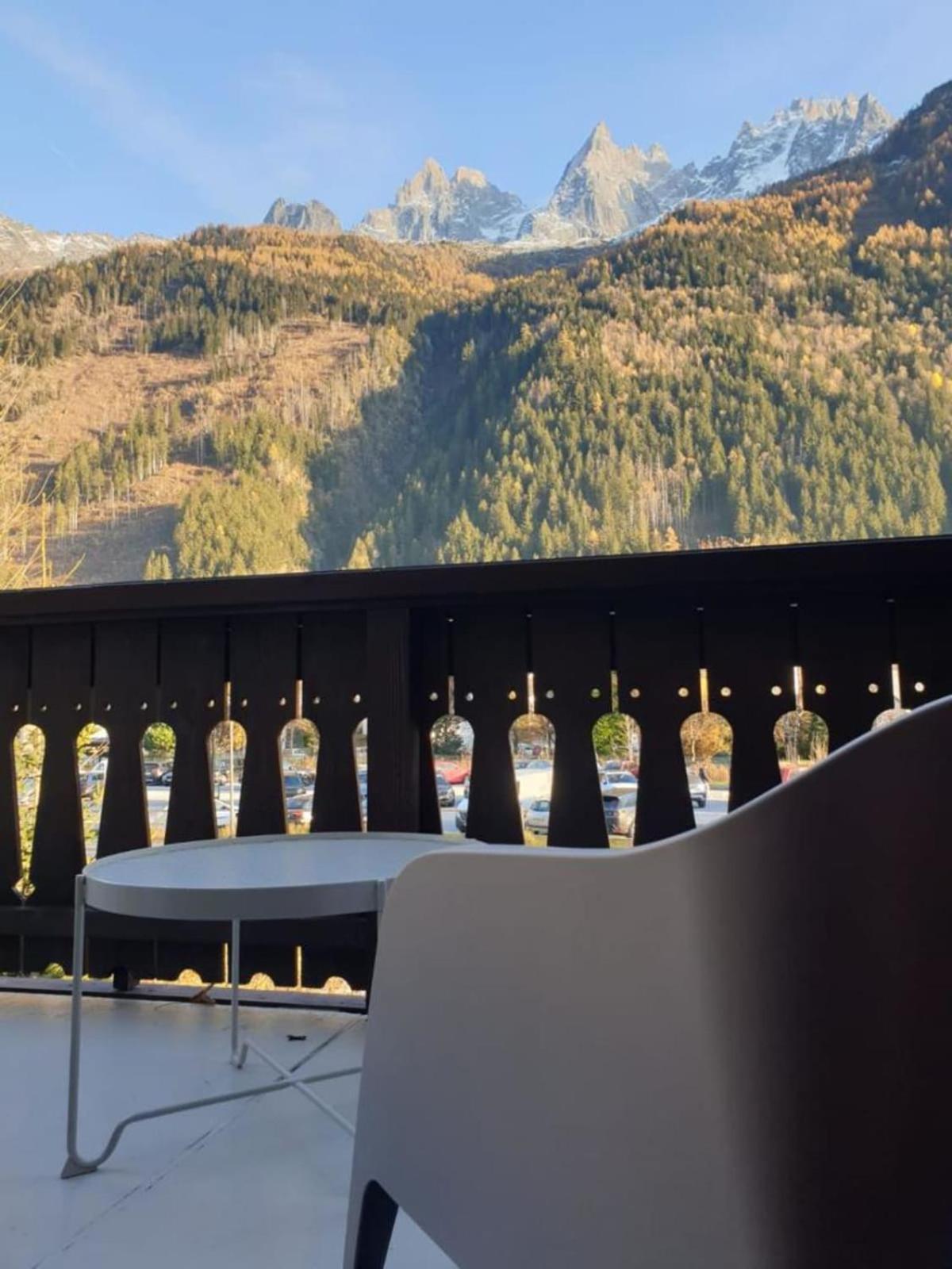 Mont Blanc View Apt In The Heart Of Chamonix Exterior foto